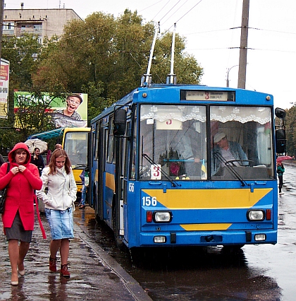 Autobusové a trolejbusové putování po Ukrajině IV. Rivne a Škoda 14 Tr