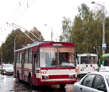 Autobusové a trolejbusové putování po Ukrajině IV. Rivne a Škoda 14 Tr