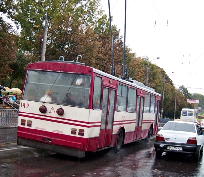 Autobusové a trolejbusové putování po Ukrajině IV. Rivne a Škoda 14 Tr