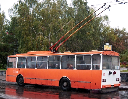 Autobusové a trolejbusové putování po Ukrajině IV. Rivne a Škoda 14 Tr