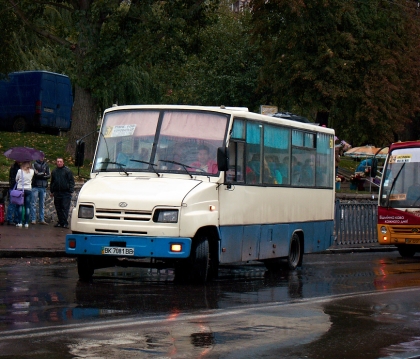 Autobusové a trolejbusové putování po Ukrajině VI.  Rivne - autobusy  