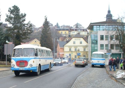 Semilské muzeum a BusLine společně zahájily výstavu o autobusové dopravě