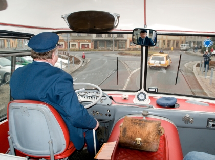 Semilské muzeum a BusLine společně zahájily výstavu o autobusové dopravě