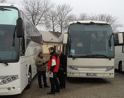 Prodejní výstava  nových a použitých autobusů v Dačicích  se vydařila