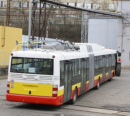 Na návštěvě ve Škoda Electric II.: Po Plzni s královéhradeckým 31 Tr