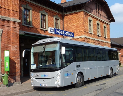 Nový zájezdový autobus Irisbus Evadys H pro ČSAD Frýdek-Místek 