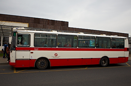 Rozlúčka s autobusy Karosa B732 19. dubna 2013 v Praze.