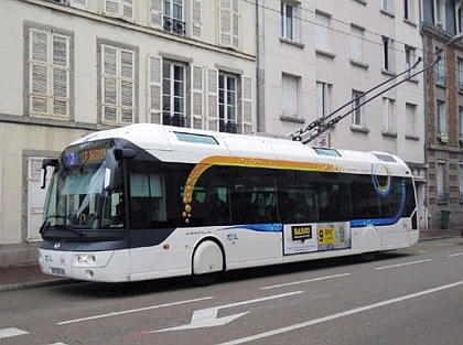 Květnový  Trolleybus připomněl 70 let trolejbusů v Limoges