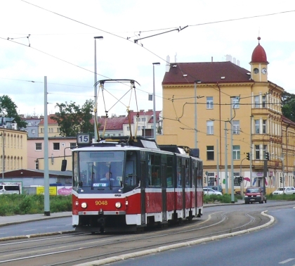 Pražský dopravní podnik se rozloučil se starým modelem tramvají KT8D5