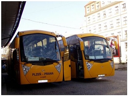 Student Agency převzala tři nové autokary Scania Irizar PB 