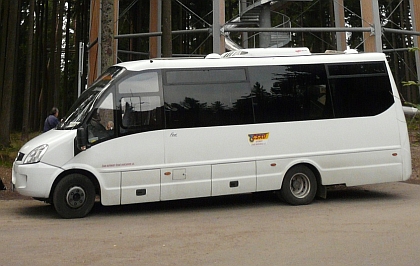 Zajímavý pohled na malokapacitní autobus ČSAD autobusy České Budějovice 