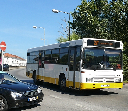 Autobusová pohlednice z portugalské Coimbry