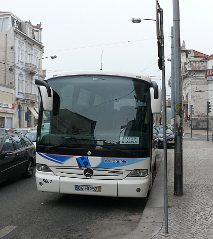 Autobusová pohlednice z portugalské Coimbry