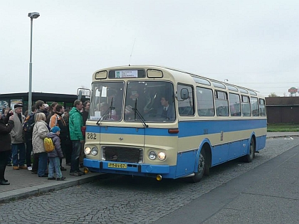 BUSmonitor: Pražané se po letech svezli žehličkou i vlakem žabotlamem