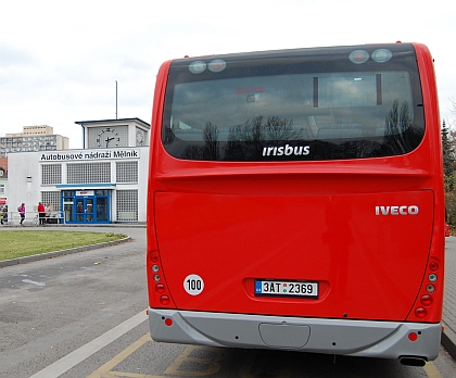 První částečně nízkopodlažní autobus Iveco Crossway LE nasadila Arriva Praha 