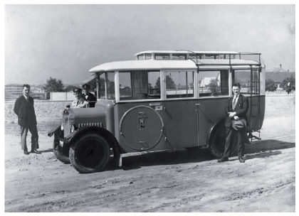 Právě vychází II.díl Dějin státní autobusové dopravy Poštovní autobusy 1919-1932