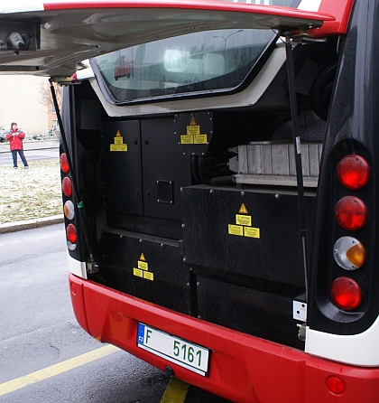 Vídeňský elektrobus v Praze II. - záběry z nabíjecího místa na Bořislavce