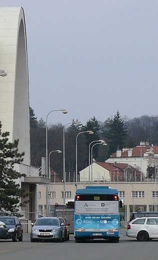 Elektrobus Škoda PERUN se po veletrhu Czechbus 2013 v Praze  představil