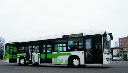 Hybrid Volvo 7700 H se v březnu představil i na linkách DPmLJ