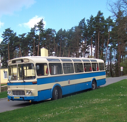 Z promojízdy historickým autobusem ŠL 11 po Konstantinolázeňsku