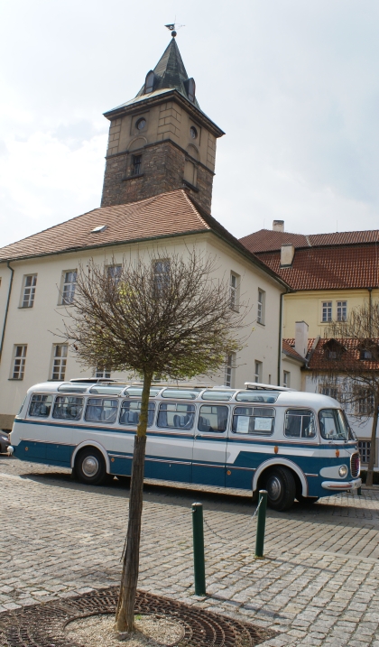 Nymburský autokar Škoda 706 RTO LUX na přátelské návštěvě v Plzni 