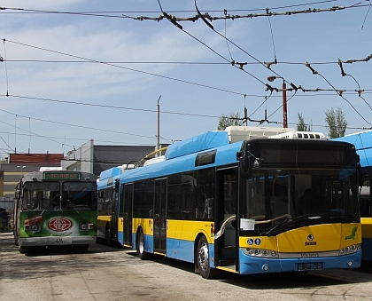 Pleveny v Plevenu: Záběry čtyř trolejbusů Škoda 26 Tr Solaris od Krasena Paneva