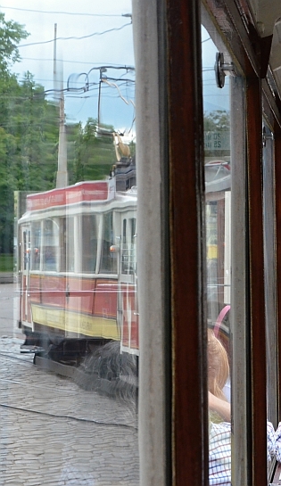 VELKÁ FOTOREPORTÁŽ z cesty historickou tramvajovou soupravou  na lince 3 