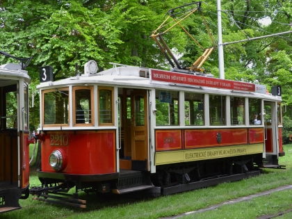 VELKÁ FOTOREPORTÁŽ z cesty historickou tramvajovou soupravou  na lince 3 