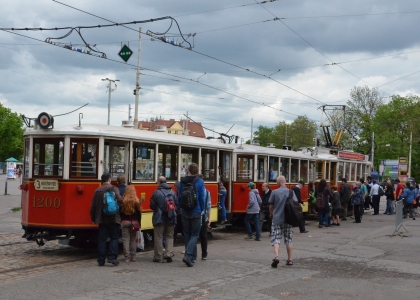 VELKÁ FOTOREPORTÁŽ z cesty historickou tramvajovou soupravou  na lince 3 