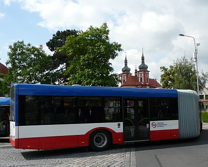 Noví jezevčíci  u dopravce ČSAD Střední Čechy: Pět kloubových Solarisů Urbino 18