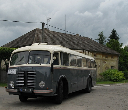 Důstojné připomenutí kouřimských autobusových výročí 