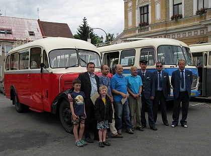 Důstojné připomenutí kouřimských autobusových výročí 