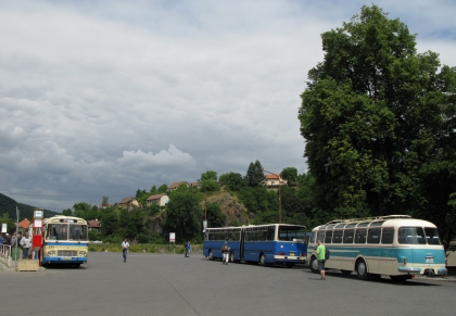 Kinobus, historické autobusy a lodě vyjely do Štěchovic a na Slapy 21.6.2014