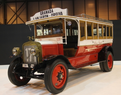 Z madridského veletrhu FIAA 2014: Autobusoví veteráni  1914 - 1953