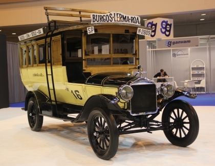 Z madridského veletrhu FIAA 2014: Autobusoví veteráni  1914 - 1953