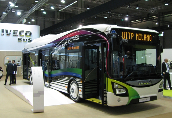 Z milánského  61. kongresu a výstavy  UITP 2015  - sektor veřejné dopravy 