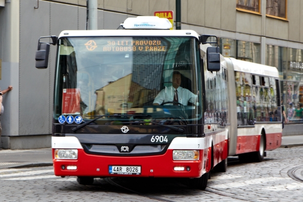 90 let autobusů v Praze. Autobusový průvod II. Současná flotila