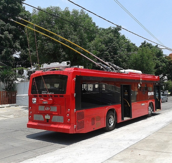 Mexiko:  Trolejbusy s elektrovýzbrojí Škoda Electric.