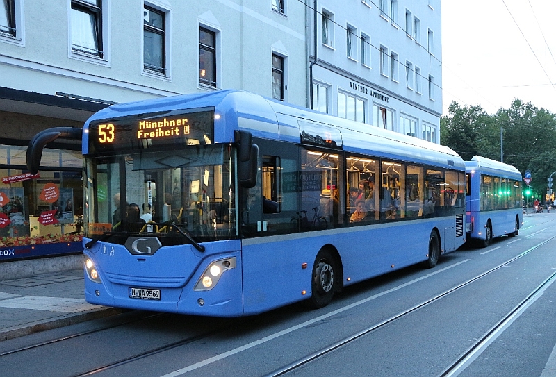 Autobusové přívěsy: V Německu se tato vozidla objevila znovu v roce 2003