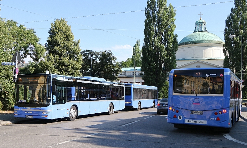 Autobusové přívěsy: V Německu se tato vozidla objevila znovu v roce 2003