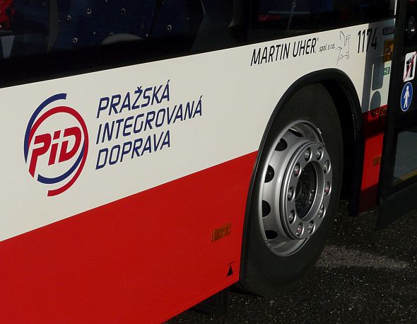 Obrazem: Nová značka autobusu ve flotile Martina Uhra v barvách PID