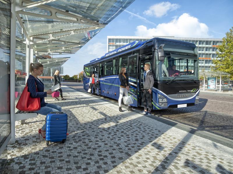 Světová premiéra IVECO Crossway Natural Power na veletrhu Autocar Expo