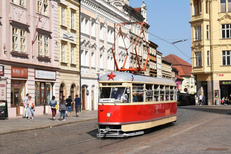 Slavnosti Svobody v Plzni i s historickými vozidly