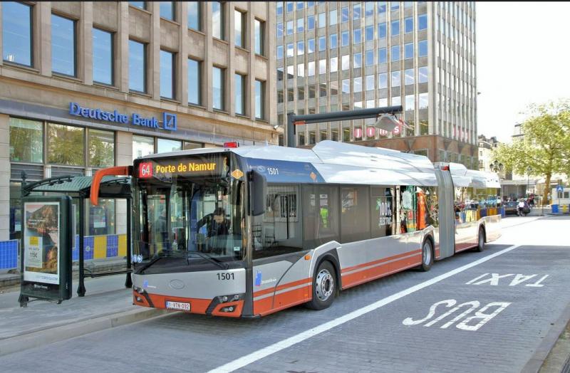 STIB testuje v Bruselu první kloubový elektrický autobus