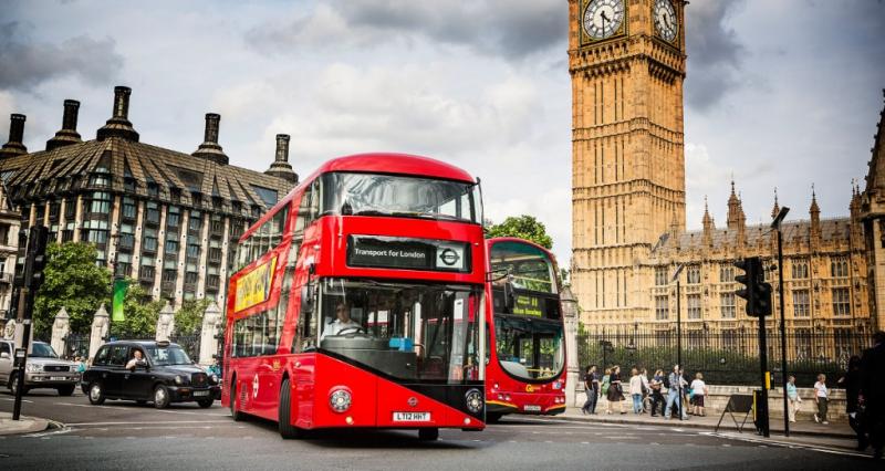 Výrobce autobusů Wrightbus jde do bankrotu