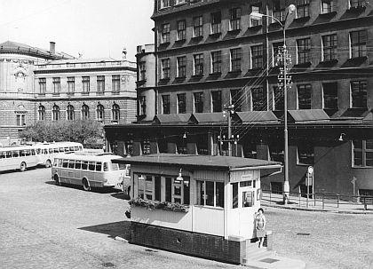 Autobusové nádraží Praha Florenc se od pondělí 11. května začíná vracet do obvyklého provozu