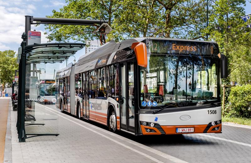 Město Craiova v Rumunsku objednalo 16 kloubových elektrických autobusů