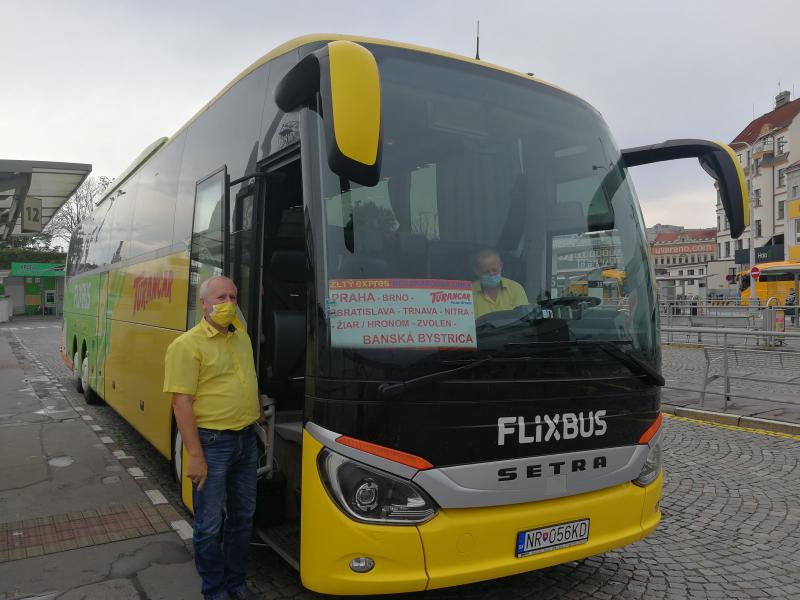 Na Slovensko po otevření hranic jezdí už několik dopravců 