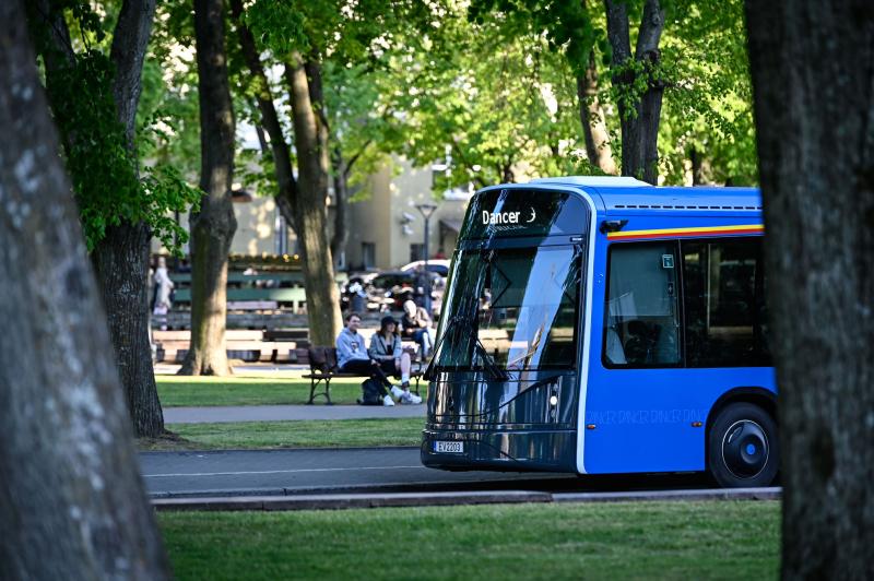 Na palubu Dancer bus nastupuje Jean-Luc Deflandre