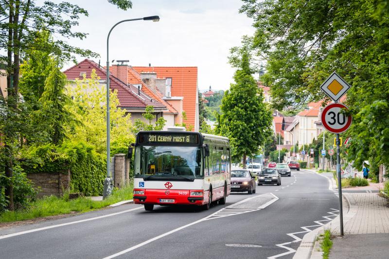 Praha se rozloučí po 25 letech s autobusy Irisbus City Bus